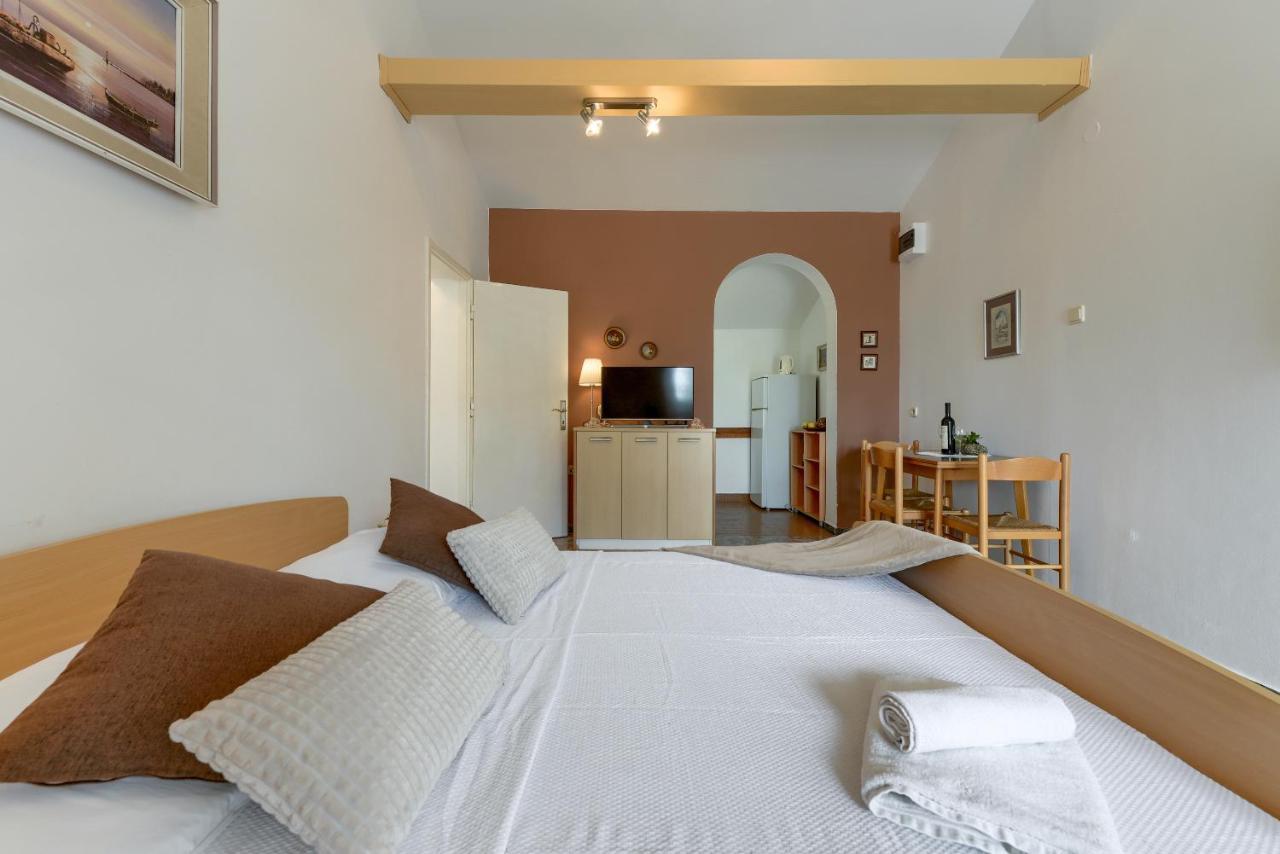 Andi Apartmán Petrcane